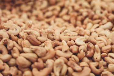 1632717962-h-250-cashews.jpg
